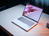 Honor MagicBook Pro 14 2026 Laptop felülvizsgálata - OLED mindenes lenyűgözi a Panther Lake-et