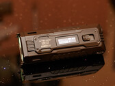 Nitecore EDC37 zseblámpa (Kép forrása: Andreas Sebayang/Notebookcheck)