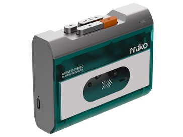 USB-C tápcsatlakozó az egyik oldalon.