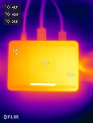 Khada's Mind Pro a stressz teszt alatt (alul)