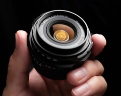 A Thypoch Ksana 21mm f/3.5 magas képminőséget szeretne nyújtani kompakt méretben (Kép forrása: Thypoch)