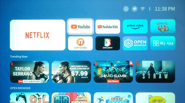 A Yaber T1 Pro könnyen kezelhető főmenüvel rendelkezik, a népszerű streaming szolgáltatások alkalmazásaihoz. (Kép forrása: Notebookcheck)