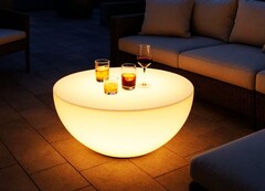 A Philips Hue Go XXL egy tavalyi áprilisi tréfa volt, de most úgy tűnik, hogy valódi termék.