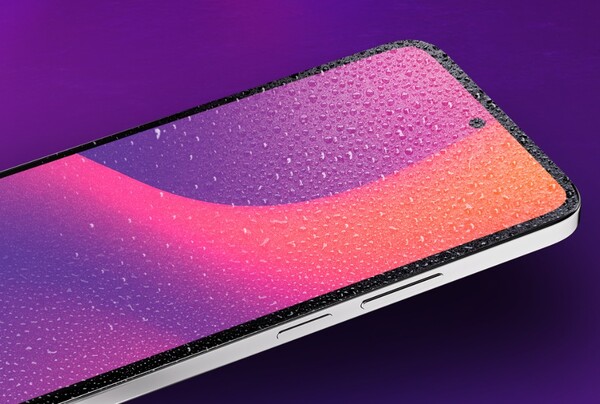 A Poco M7 Plus nagyobb kijelzővel rendelkezik, mint elődje, és javult a por- és vízállósága. (Kép forrása: Poco)