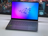 Egy Asus ROG Zephyrus G14 2025.