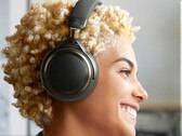 Az Audio-Technica ATH-AL5NC vezeték nélküli fejhallgató nyitott háttámla-kialakításának köszönhetően nagy felbontású zenét ad vissza széles, légies hangtérrel.