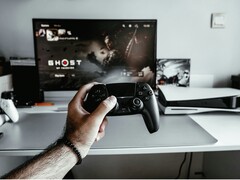 Egy Reddit-felhasználó nem tudta elindítani a Ghost of Yōtei című játékot a PS5-ön, miután a licencellenőrzés sikertelen volt, ami újra felizzította a vitát a digitális játékok és a fizikai lemezek körül.