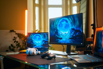 Az Alienware AW2726DM 240 Hz-es QHD-paneljének működtetéséhez nincs szükség csúcskategóriás asztali hardverre, így ez egy könnyen elérhető, nagy sebességű frissítés a játékra szánt laptopok számára.