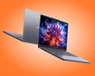 Az IdeaPad Slim 3 14IPH11 még mindig OLED-kijelzőt tartalmaz, annak ellenére, hogy egy kedvezőbb költségvetésű laptop.