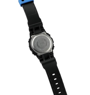 A Casio G-Shock DW5600TT25-1 hátlapja a vésett hátlappal.