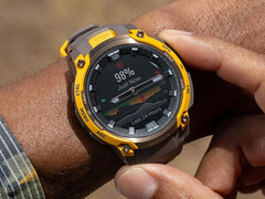 Az Instinct Crossover AMOLED is jogosult a 17.07-es rendszerszoftverre. (Kép forrása: Garmin)