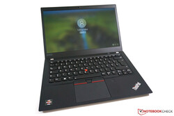 Lenovo ThinkPad T495s rövid értékelés. The two test units were provided by Lenovo Campus Point.