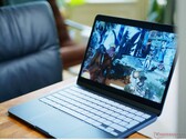 A MacBook Neo iPhone processzort használ egy modern alumínium testben.