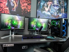 Kétmonitoros PC beállítás (Kép forrása: Ella Don via Unsplash)