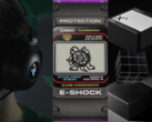 Balról jobbra a Razer Skibidi headsetje, a Casio E-Shockja és az Oppo X³ kocka alakú okostelefon. (Kép forrása: Razer, Casio, Oppo - szerk.)