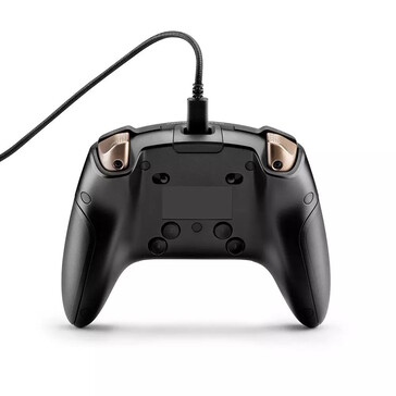 A vezérlő további gombokkal rendelkezik a hátoldalon (Kép forrása: Thrustmaster)