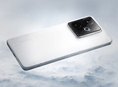 A Realme GT7 a Dimensity 9400+-t egy 7200 mAh-s akkumulátorral kombinálja. (Kép forrása: Realme)