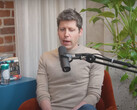 Sam Altman, az OpenAI vezérigazgatója a fejlett mesterséges intelligencia veszélyeiről beszél. (Kép forrása: YouTube/This Past Weekend)