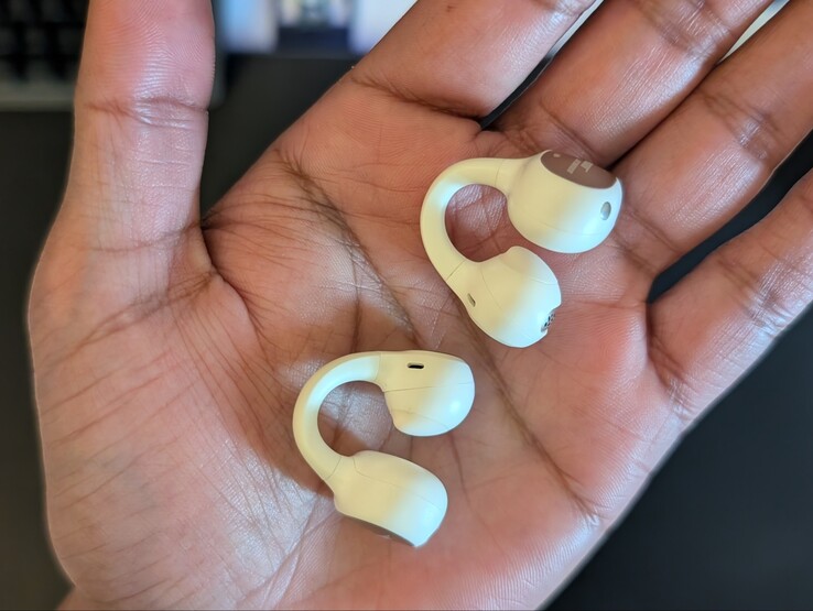 Bal és jobb fülhallgató