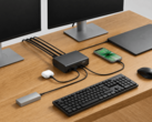 Belkin 12-in-1 dokkoló, amely egy laptophoz, két monitorhoz és egyéb perifériákhoz csatlakozik egy asztali számítógépes konfigurációban