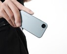 A Bluefox NX1 egy apró, 4 hüvelykes okostelefon a Android 15 címen, amely már világszerte megrendelhető. (Kép forrása: Bluefox)