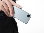 A Bluefox NX1 egy apró, 4 hüvelykes okostelefon a Android 15 címen, amely már világszerte megrendelhető. (Kép forrása: Bluefox)