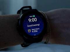 A Garmin azt állítja, hogy a legújabb stabil szoftverfrissítéssel javította a Forerunner 970 esti jelentés funkcióját. (Kép forrása: Garmin)