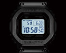 A Casio G-Shock GMW-B5000D-1 (a képen) masszív csavarzáras hátlappal rendelkezik, és a kopásállóság érdekében DLC-kezelést kapott. (Kép forrása: Casio)