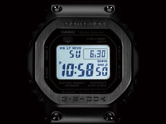 A Casio G-Shock GMW-B5000D-1 (a képen) masszív csavarzáras hátlappal rendelkezik, és a kopásállóság érdekében DLC-kezelést kapott. (Kép forrása: Casio)