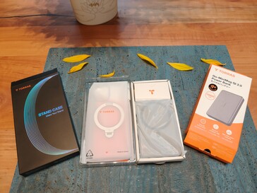 A belső oldalon műanyag fóliát használnak.