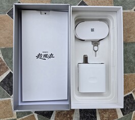 Oppo Find X9 Pro felülvizsgálat. (Kép forrása: Marcus Herbrich)