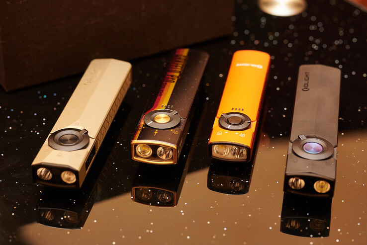 Arkpro Ultra, Arkfeld Pro, Arkfeld és Arkpro összehasonlításban. (balról jobbra / Kép forrása: Andreas Sebayang/Notebookcheck.com)