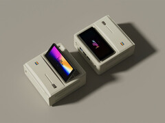 Az Ayaneo AM01S mostantól egy erősebb AMD APU-val rendelkezik, amely a Zen 5 CPU és az RDNA 3.5 GPU architektúrát használja. (Kép forrása: Ayaneo)