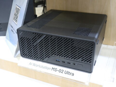 A Minisforum MS-02 Ultra viszonylag kompakt házába sok mindent belepakol. (Kép forrása: PC Watch)