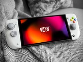 A CRKD Nitro Deck 2 a Nintendo Switch 2/Switch Joy-Con vezérlőit helyettesíti.