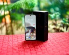 A Motorola Razr 70 két nagyon fényes kijelzőt kínál.