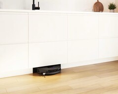 A Bosch porszívó- és felmosórobotot rejt egy konyhában.