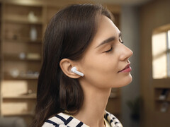 A FreeBuds SE 4 ANC ára £ 59 az Egyesült Királyságban. A képen: a fülhallgató promóciós képe. (Kép forrása: Huawei)