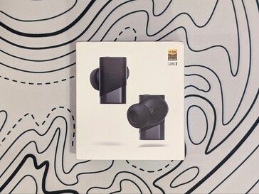 A Status Pro X vezeték nélküli fülhallgató kiskereskedelmi csomagolása.