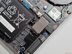 Wi-Fi modul és második SSD foglalat