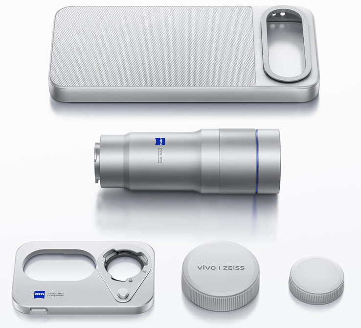 Az X300 FE teleobjektív-kiegészítő készlet egy speciális tokot és objektívsapkát tartalmaz, valamint magát a teleobjektív átalakítót.