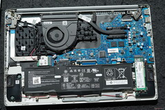 HP 255 G10 szétszedése