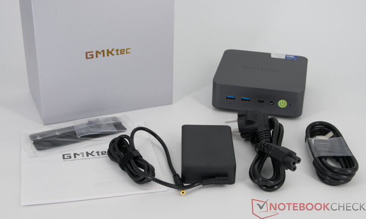 A GMKtec NucBox K17 csomag tartalma