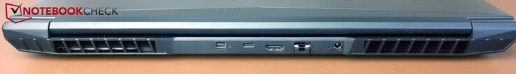 Vissza: Gen 2, HDMI 2.1, LAN, tápellátás