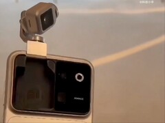 Kiszivárgott gyakorlati videó az Honor Robot Phone-ról, amelyen látható a kamera gimbal működése.