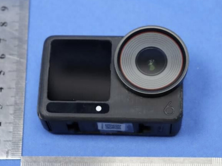 Egy kép a DJI Osmo Action 6 prototípusáról, amelyet az FCC februárban tett közzé. (Kép forrása: FCC)