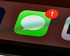 Az Apple Messages alkalmazása (a képen látható ikon) egy új kapcsolóval bővült, amellyel el lehet rejteni a szövegmezőben található diktálás gombot.