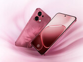 Az Oppo A6 Pro 4G rózsavörös színben. (Kép forrása: Oppo)