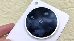 Az Oppo Find X8 Ultra (a képen látható) és az Oppo Find X9 Ultra után következhet az Oppo Find X10 Ultra, amely kettős 200 MP-es periszkópos teleobjektívvel rendelkezik. (Kép forrása: Notebookcheck)