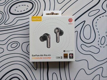 EarFun Air Pro 4+ kiskereskedelmi csomagolás